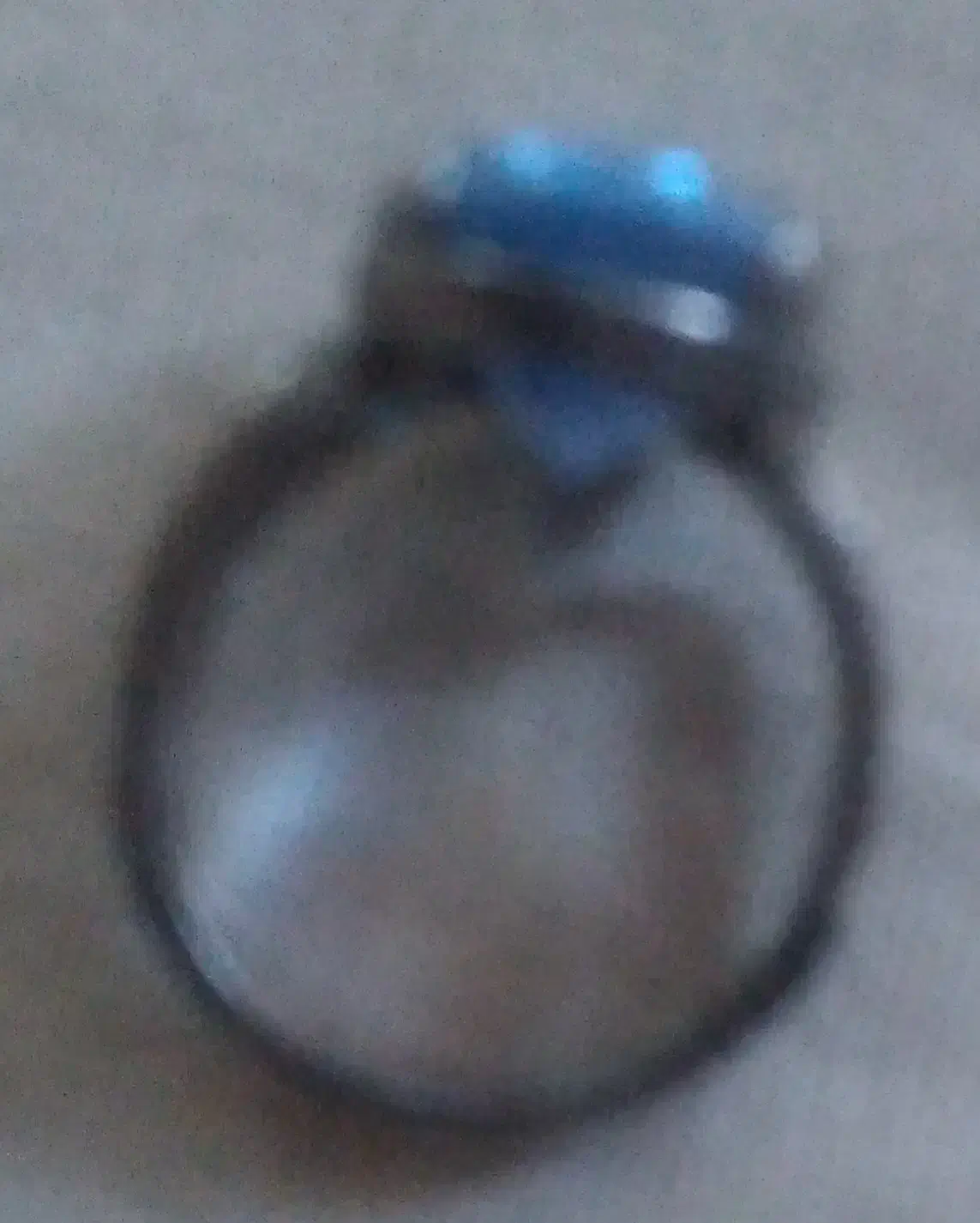 سلام فروش یک عدد انگشتر زنانه توپاژ بفروس می رسد|جواهرات|کاشان, خرمدشت|دیوار