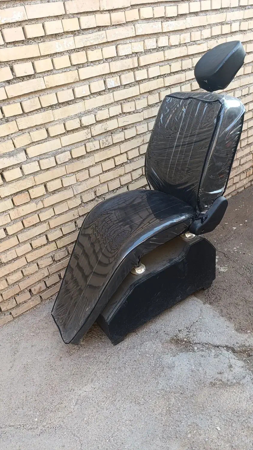 صندلی اصلاح|آرایشگاه و سالنهای زیبایی|گتوند, |دیوار