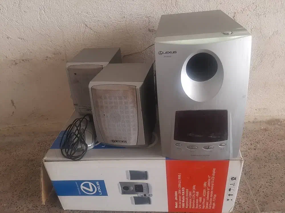 کامپیوتر و تعدادی لوازم کامیپوتر کیس کیبورد بلندگو|رایانه رومیزی|تهران, زنجان جنوبی|دیوار