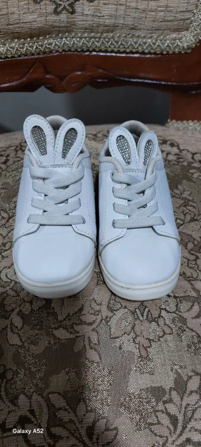 کتونی بچگونه و بوت|کیف، کفش، کمربند|آستارا, |دیوار