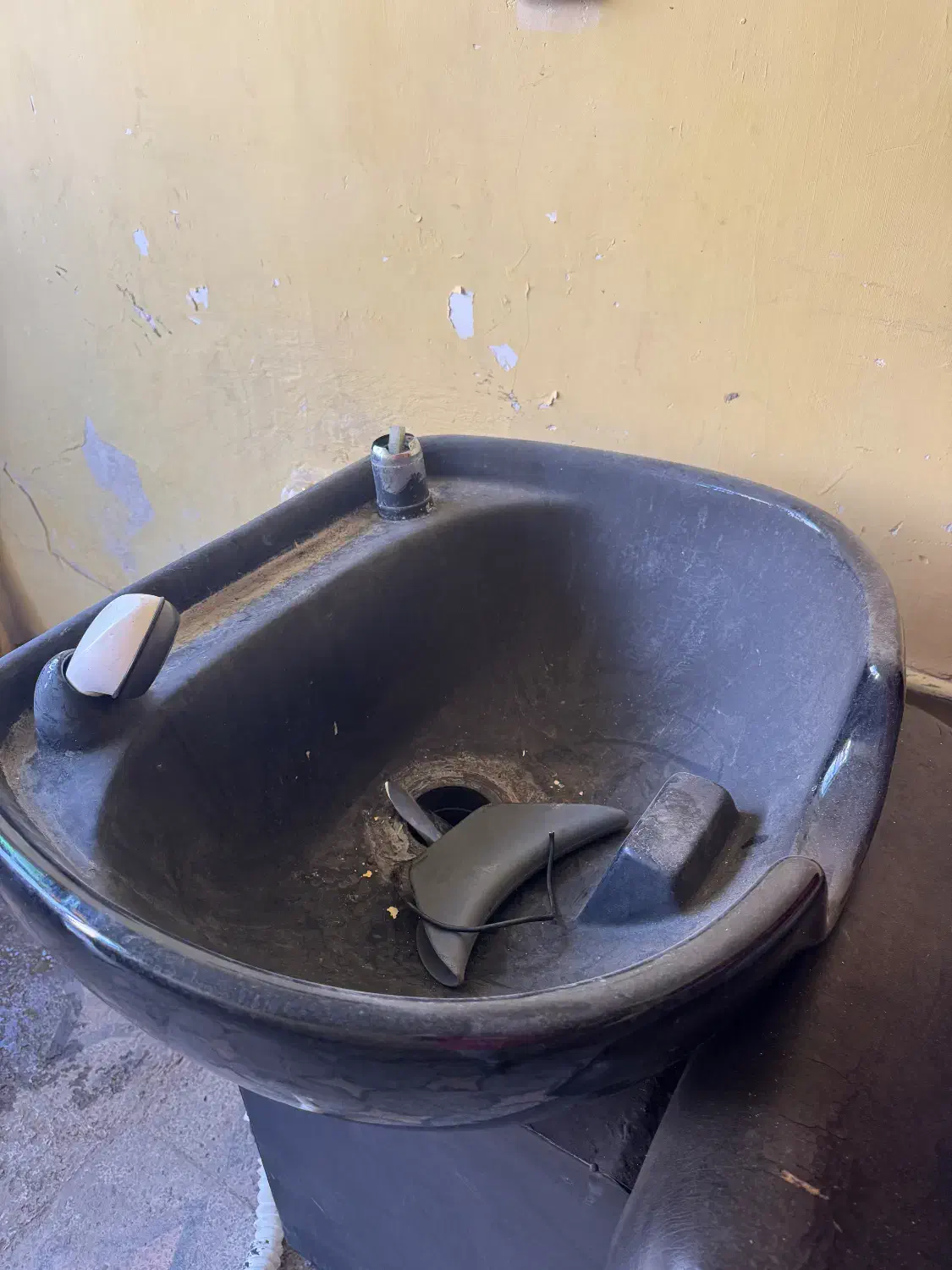 صندلی ارایشگاه و سرشور +صندلی سرشور|آرایشگاه و سالن‌های زیبایی|محمدیه-قزوین, |دیوار