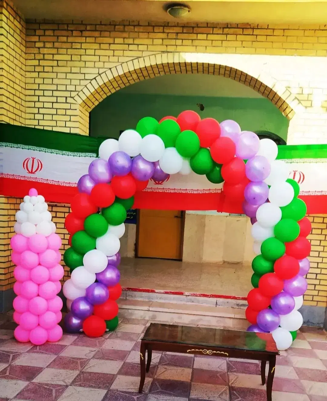 بادکنک آرایی تخصصی افتتاحیه و مدرسه و ورودی|خدمات پذیرایی، مراسم|مشهد, شهید معقول|دیوار