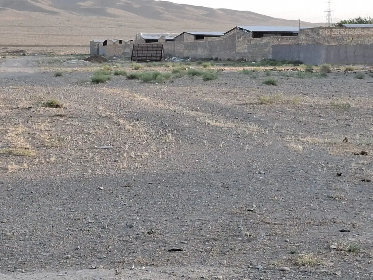 ملک فروشی آوه جنب فاز2گلخانه ها|فروش زمین و ملک کلنگی|قم, شاه ابراهیم|دیوار