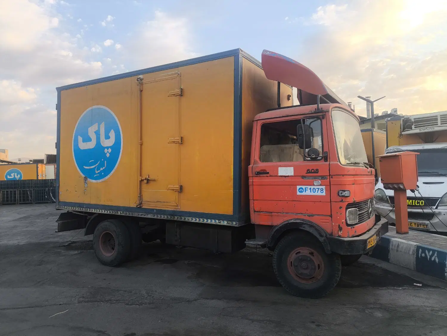 خاور یخچالدار مدل ۶۳ با کار|خودرو سنگین|تهران, فتح|دیوار