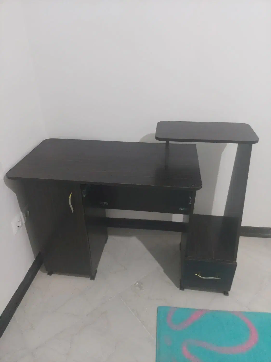 میز کامپیوتر|میز تحریر و کامپیوتر|مبارکه, |دیوار