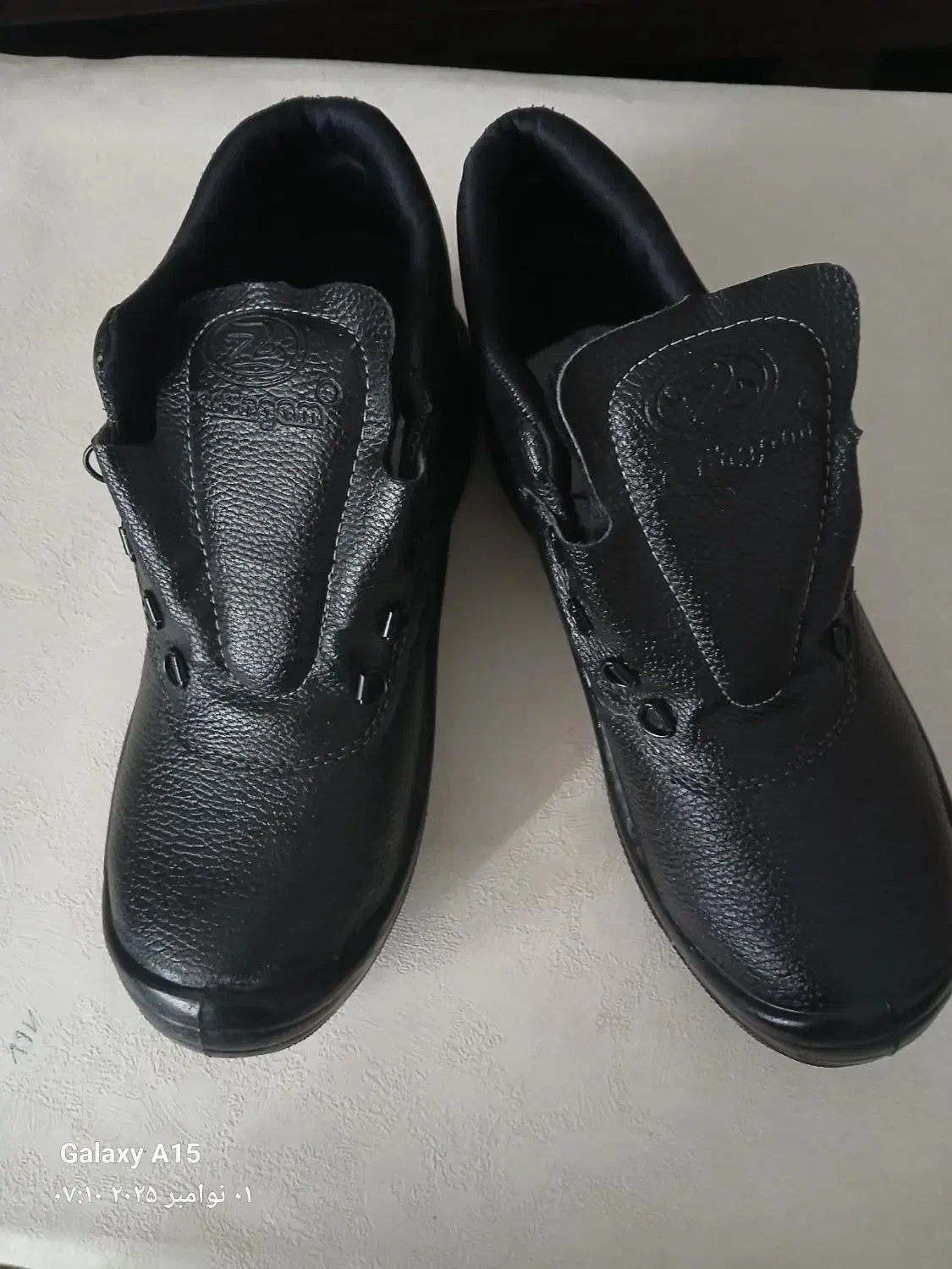 کفش ایمنی|کیف، کفش، کمربند|فولادشهر, فولادشهر|دیوار