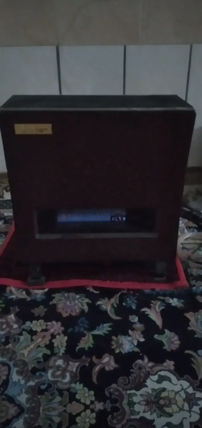 بخاری|بخاری، هیتر، شومینه|اقبالیه, |دیوار