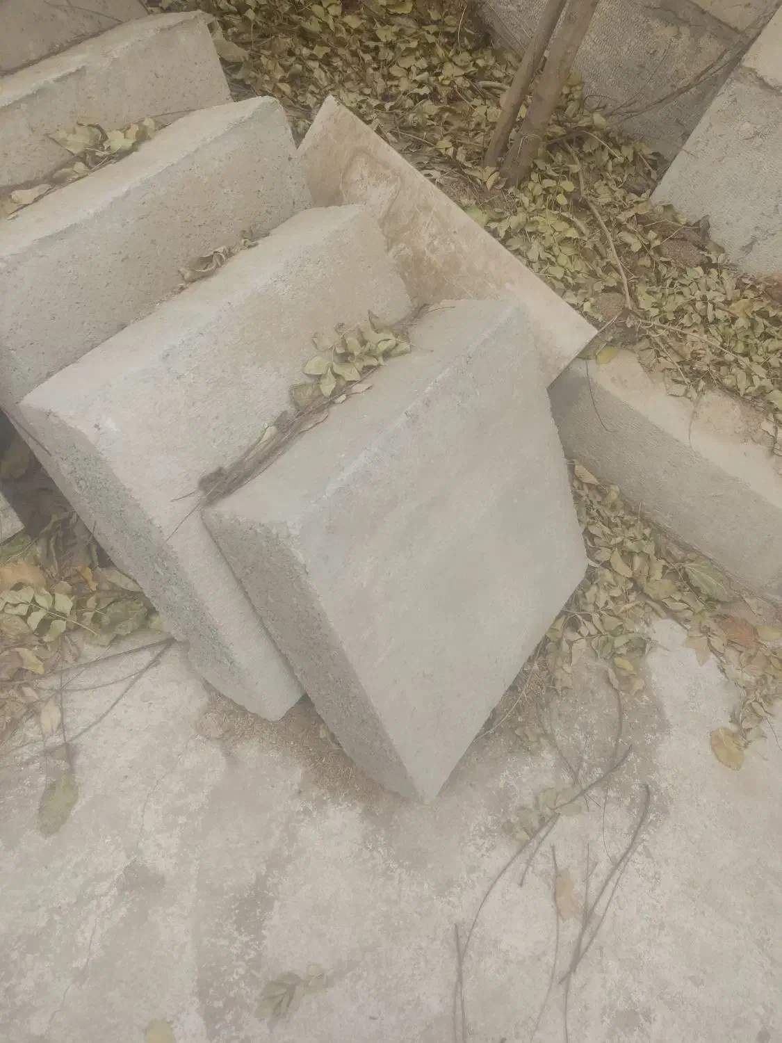 بالابر ساختمانی سه فاز و تعدادی جدول|مصالح و تجهیزات ساختمان|هشتگرد, شهرک اداری|دیوار