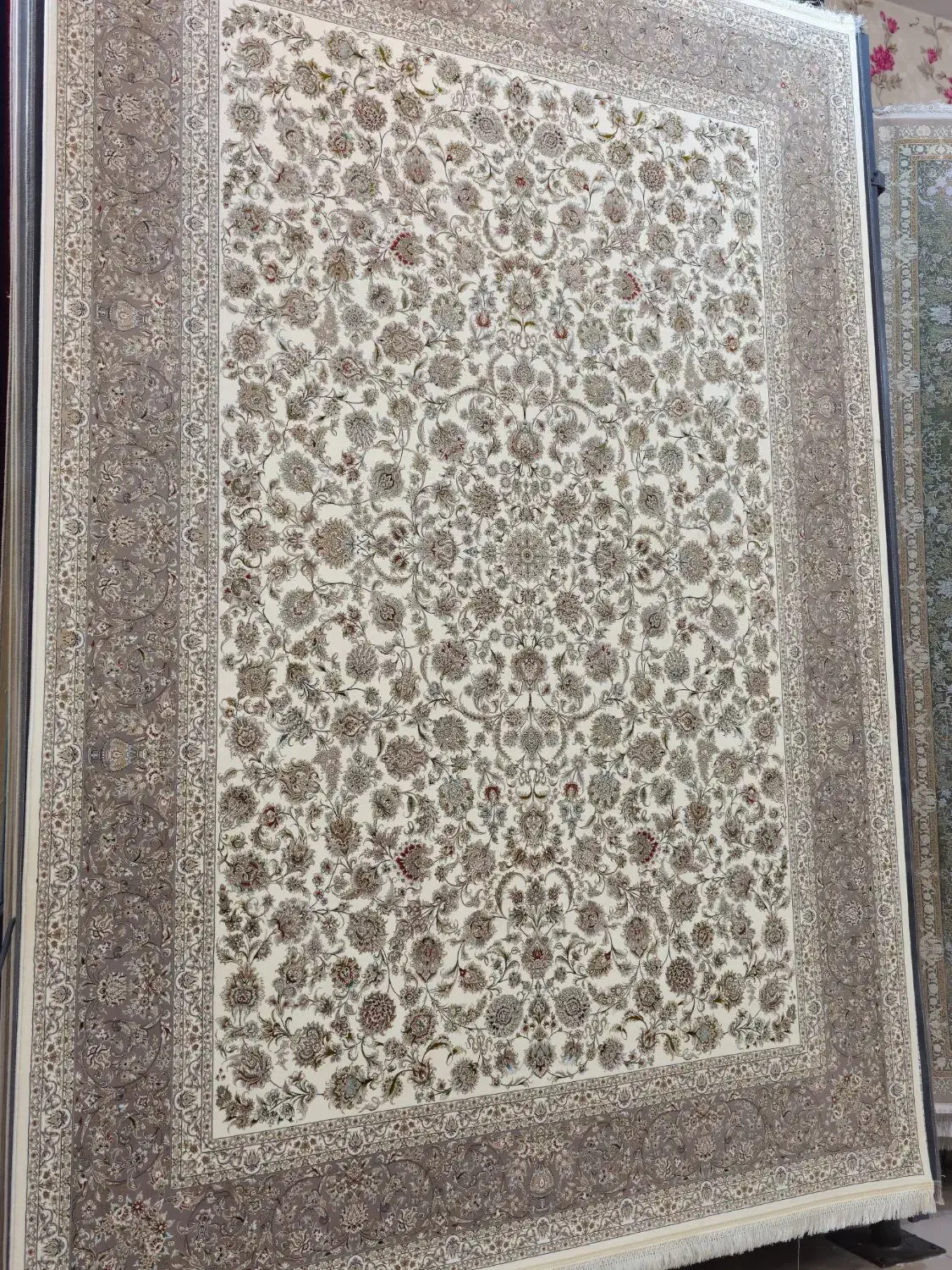 فرش ماشینی افشان ۱۲۰۰ شانه کرم ۶ متری|فرش|ارومیه, |دیوار