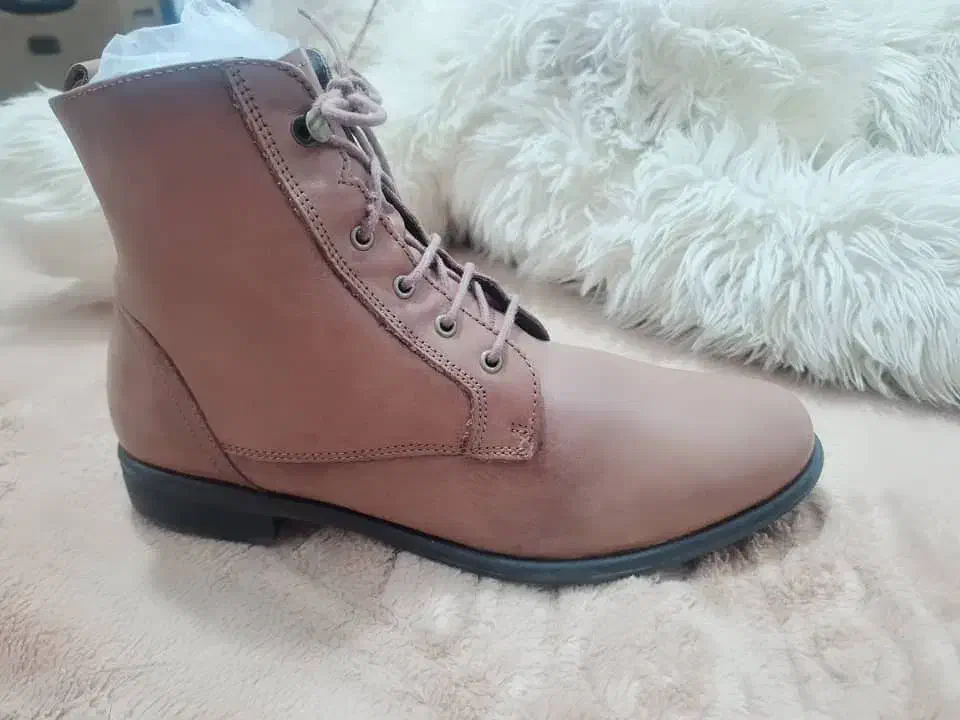 ۴جفت کفش چرم طبیعی|کیف، کفش، کمربند|یاسوج, |دیوار