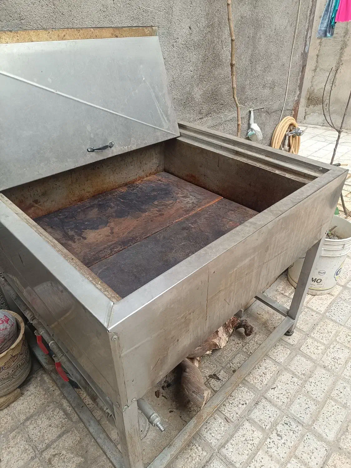 فردیزی سنگی|کافیشاپ و رستوران|مشهد, نیزه|دیوار