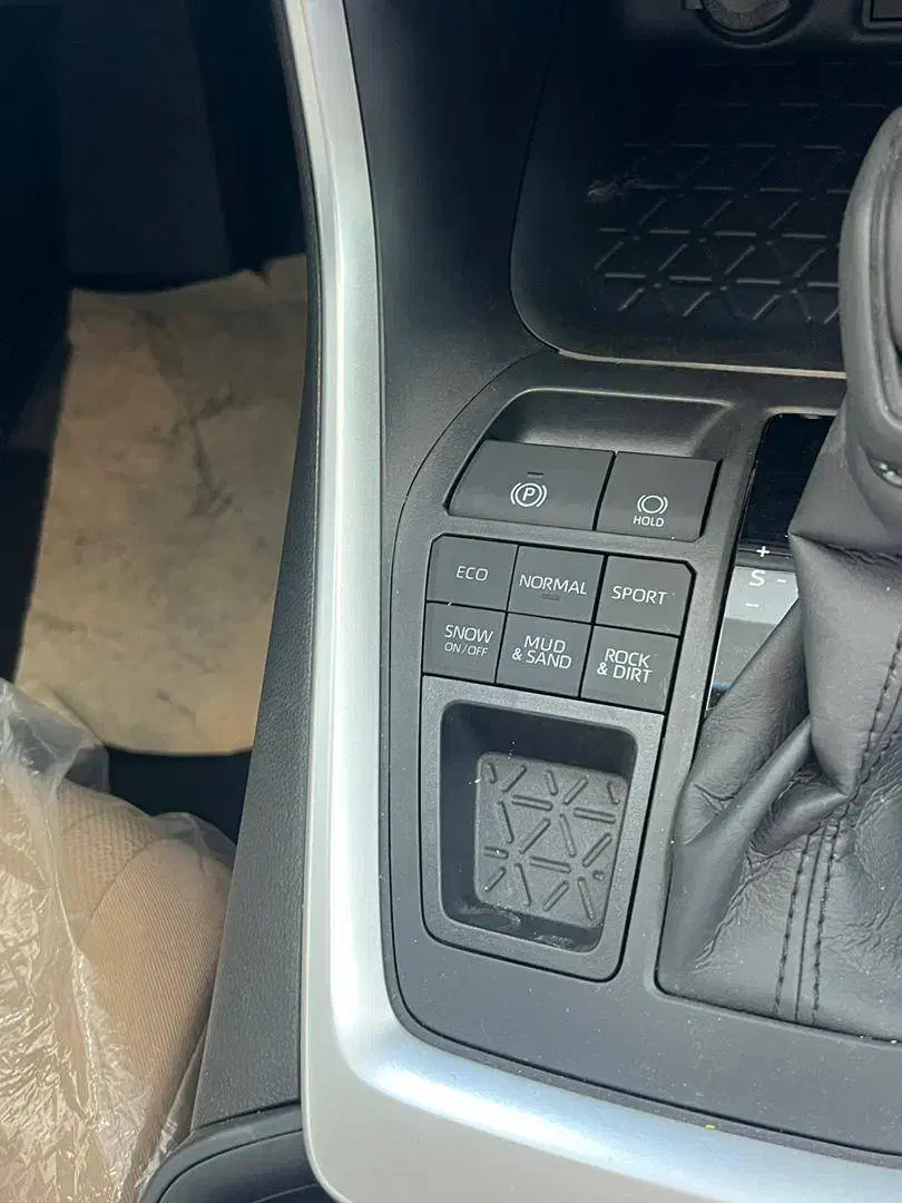 تویوتا راو فور جدید|خودرو سواری و وانت|لنگرود, |دیوار