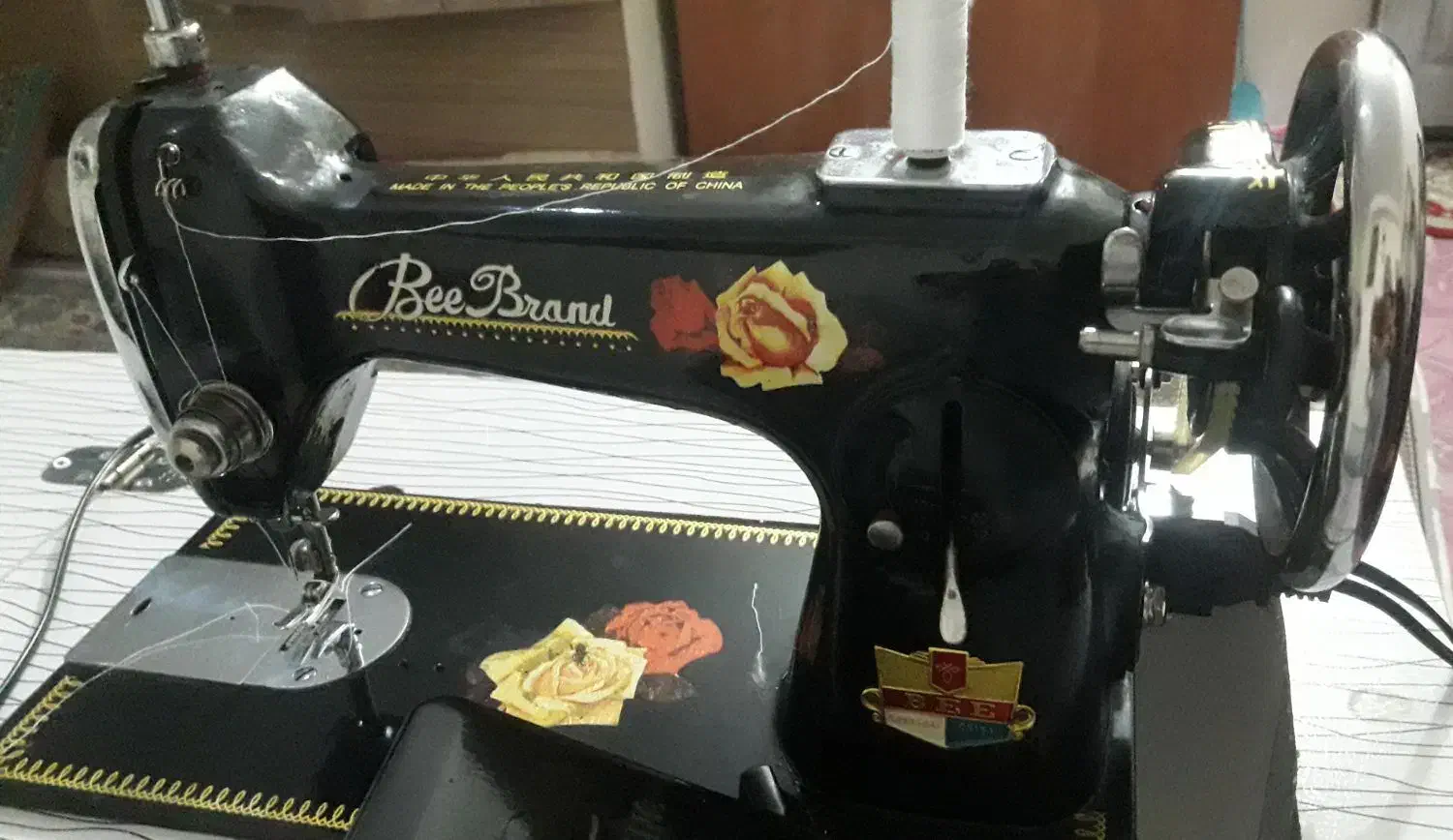 چرخ خیاطی bee berand|چرخ خیاطی و ریسندگی|مشهد, کارمندان دوم|دیوار