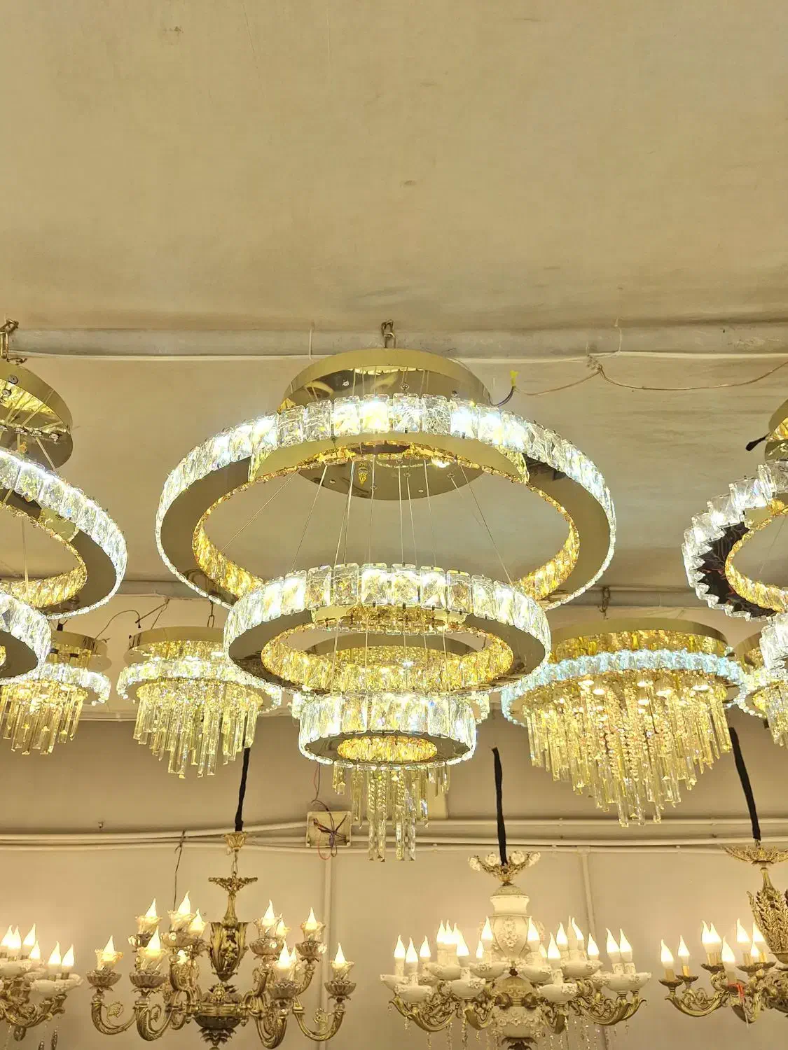 لوستر مدرن دایره|لوستر و چراغ آویز|تبریز, |دیوار