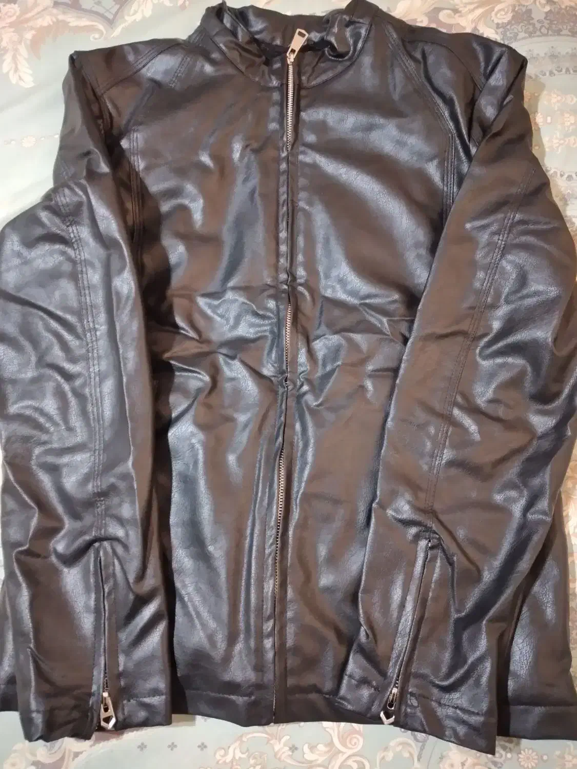 کاپشن چرمی مردانه سایز  M رنگ مشکی.|لباس|فردیس, شهرک ۱۱۰|دیوار