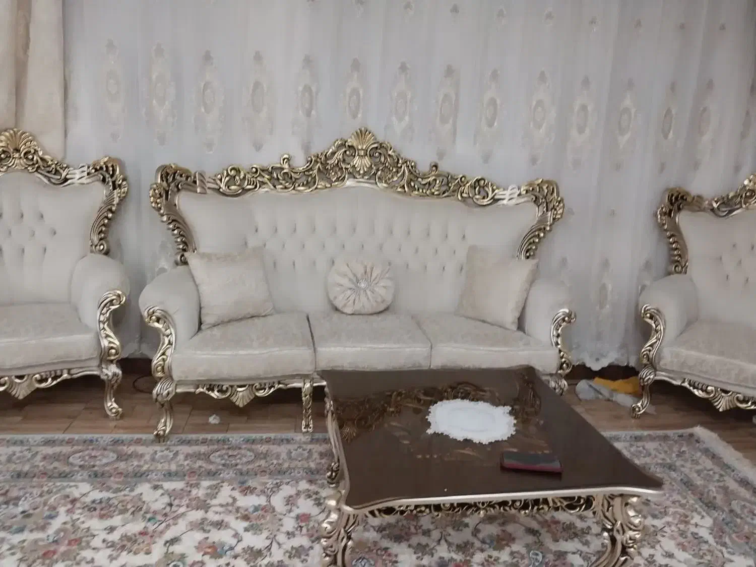 مبل ۹ نفره سلطنتی|مبلمان خانگی و میز عسلی|تهران, کیانشهر|دیوار