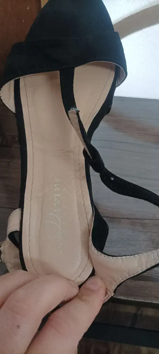 کفش خارجی|کیف، کفش، کمربند|اشنویه, |دیوار