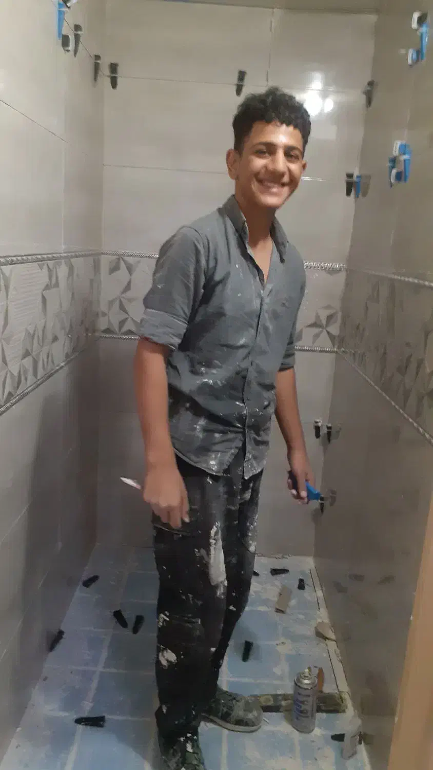 سنگفرش لاشه.موزائیک.سیمانکاری کف وبدنه.شیب بندی.|خدمات پیشه و مهارت|هشتگرد, شهرک ریحانه|دیوار