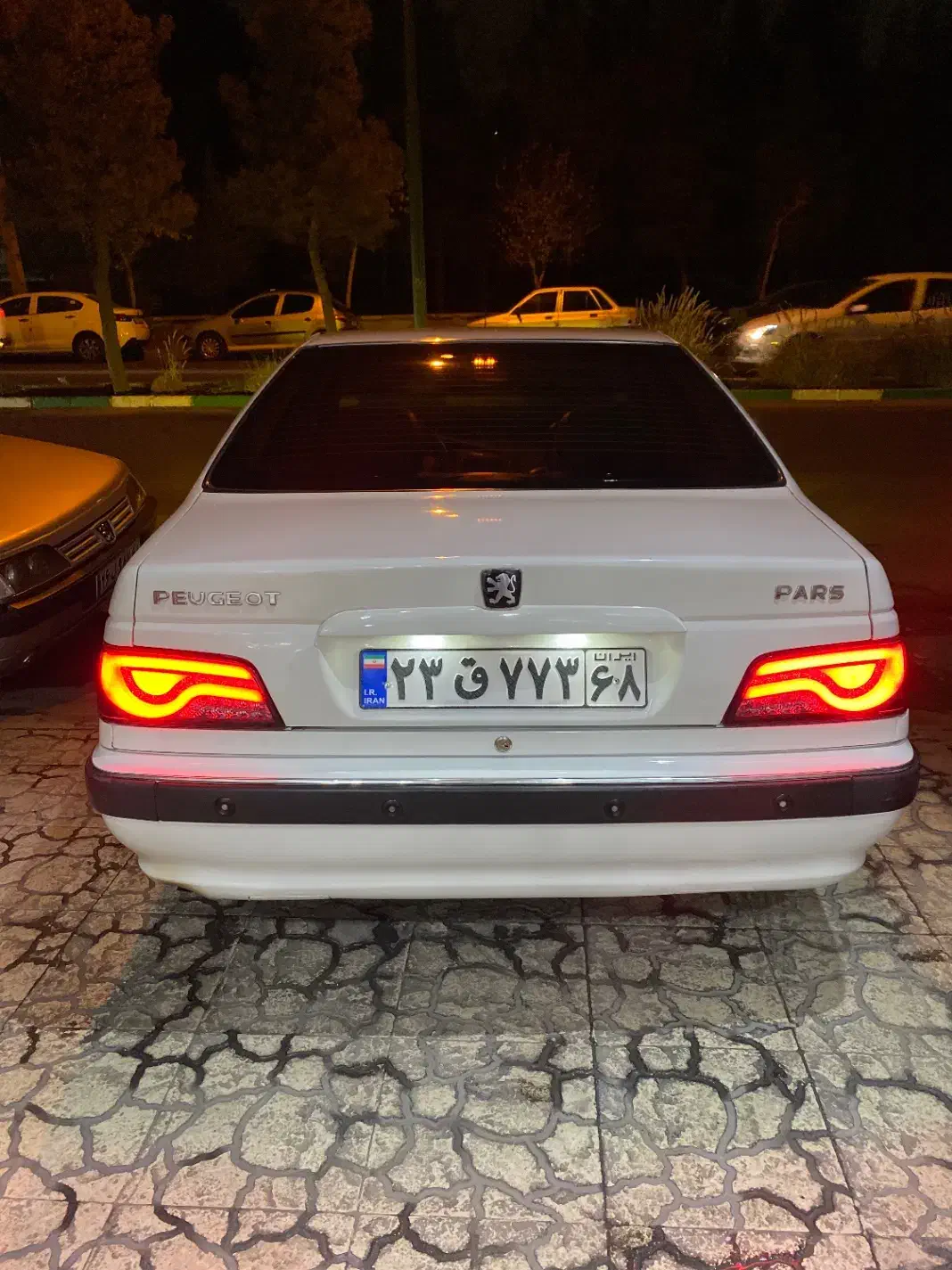 چراغ عقب اسپرت پرشیا|قطعات یدکی و لوازم جانبی|کرج, عظیمیه|دیوار