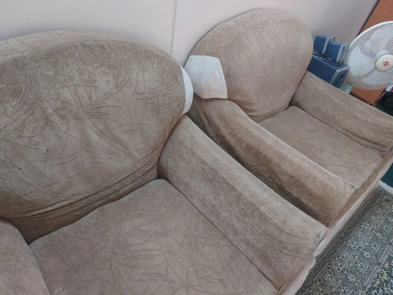 مبلمان فقط دو میلیون و سیصد|مبلمان خانگی و میز عسلی|کرمان, |دیوار