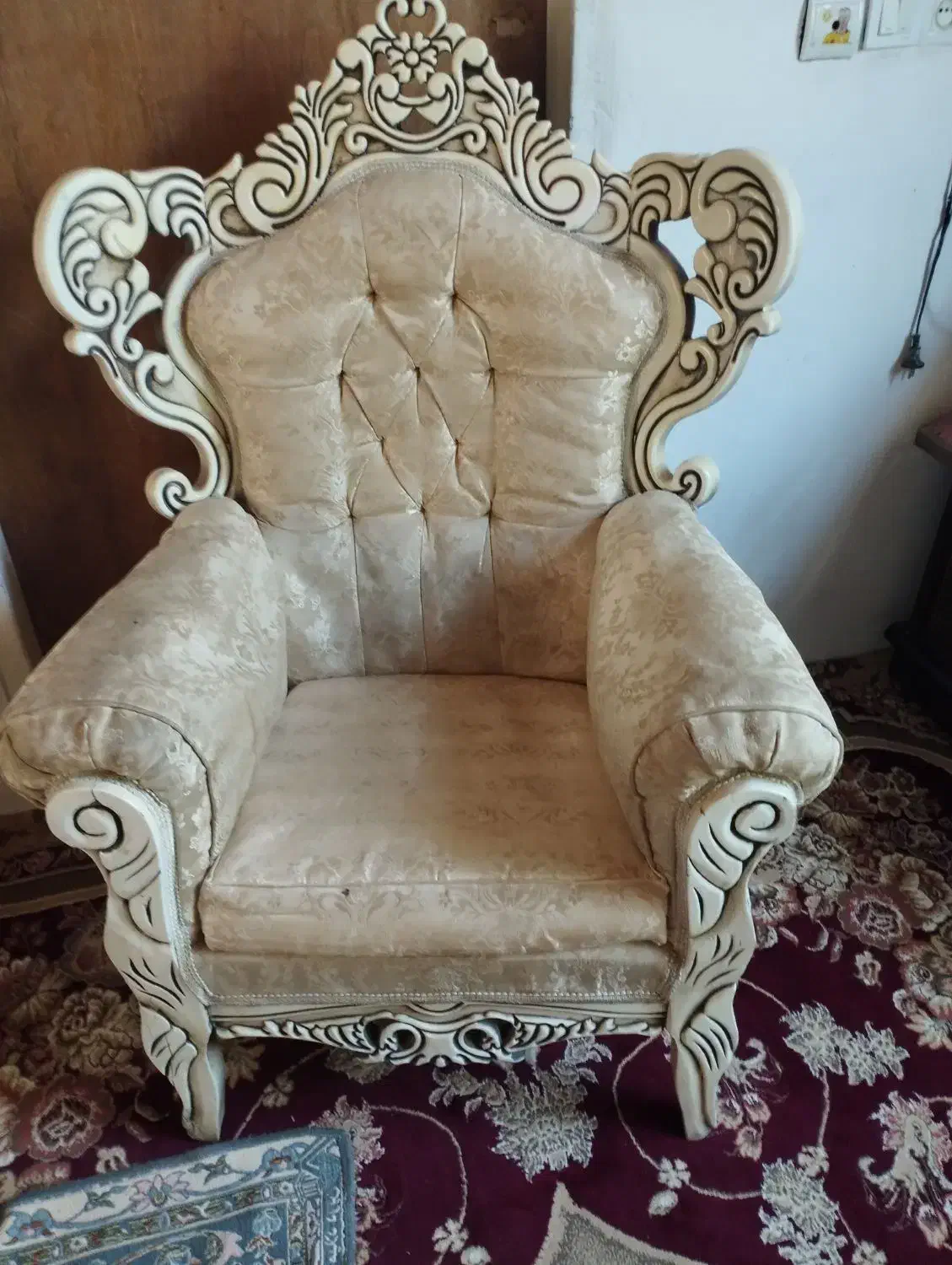 مبل سلطنتی ۷ نفره|مبلمان خانگی و میز عسلی|آشخانه, |دیوار