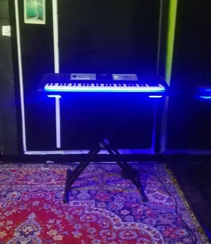 فوری کیبورد یاماها E233 کاملا سالم وتمیز|پیانو، کیبورد، آکاردئون|رفسنجان, |دیوار