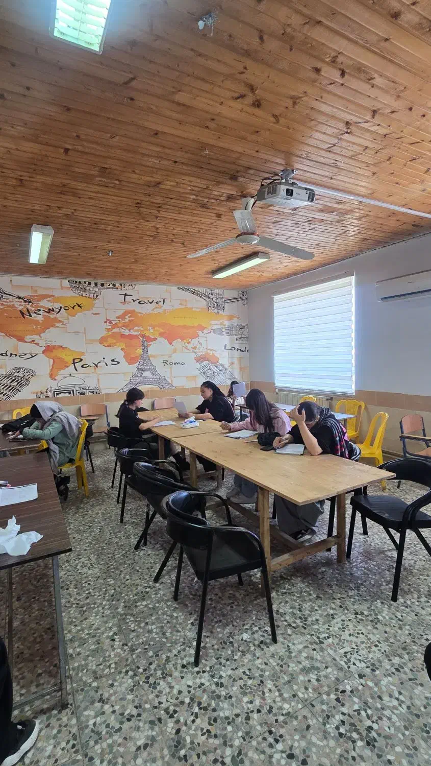 آموزش زبانهای خارجی با روشی متفاوت و تضمینی|خدمات آموزشی|رشت, معلم|دیوار