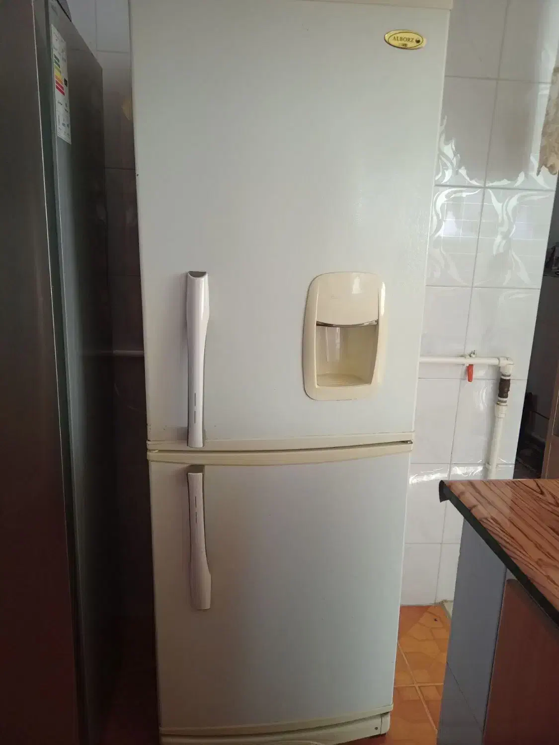 یخچال و فریزر|یخچال و فریزر|دهق, |دیوار