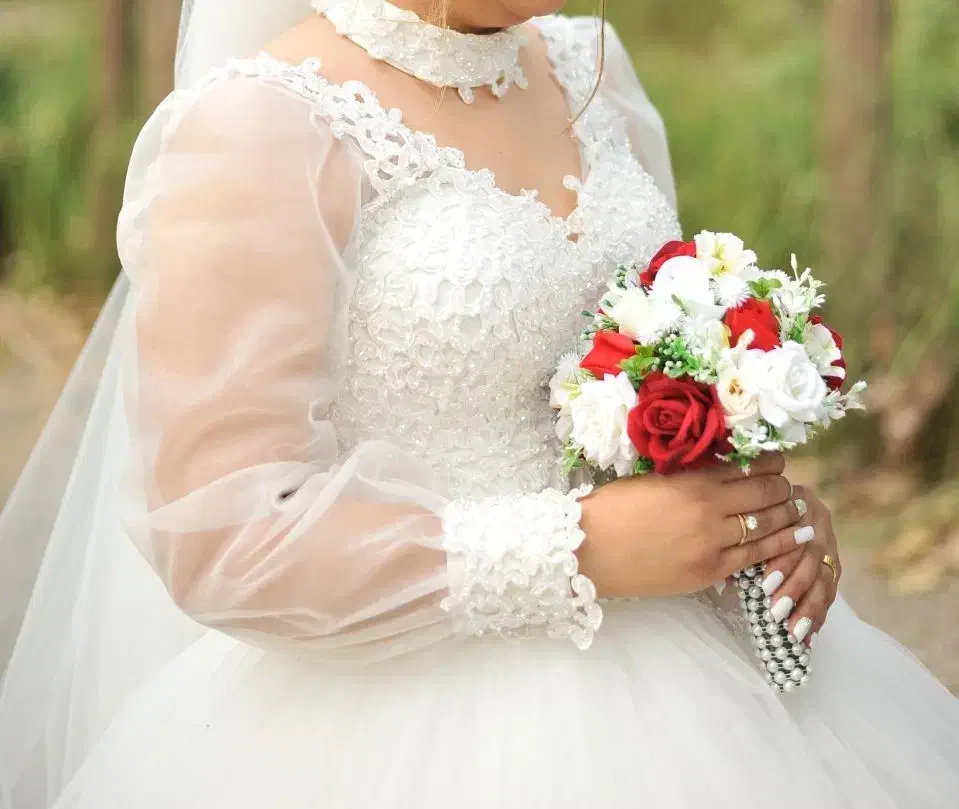 لباس عروس|لباس|پرند, فاز ۶|دیوار