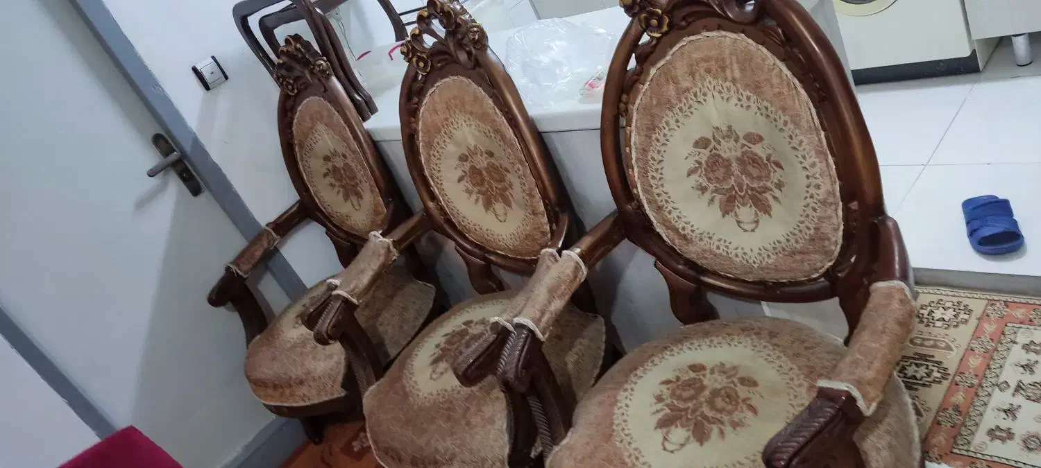 مبل هفت نفره|مبلمان خانگی و میز عسلی|قرچک, مجتمع گلشهر|دیوار