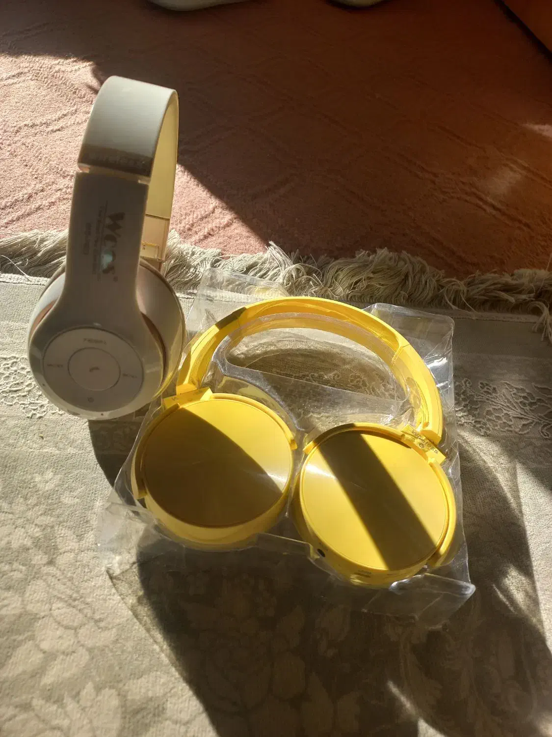 دو عدد هدفون|لوازم جانبی موبایل و تبلت|نجف‌آباد, قلعه سفید|دیوار