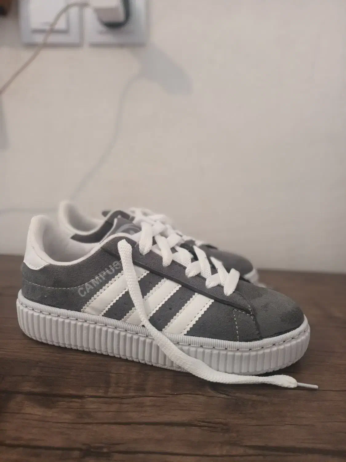 کفش.|کیف، کفش، کمربند|نورآباد ممسنی, |دیوار