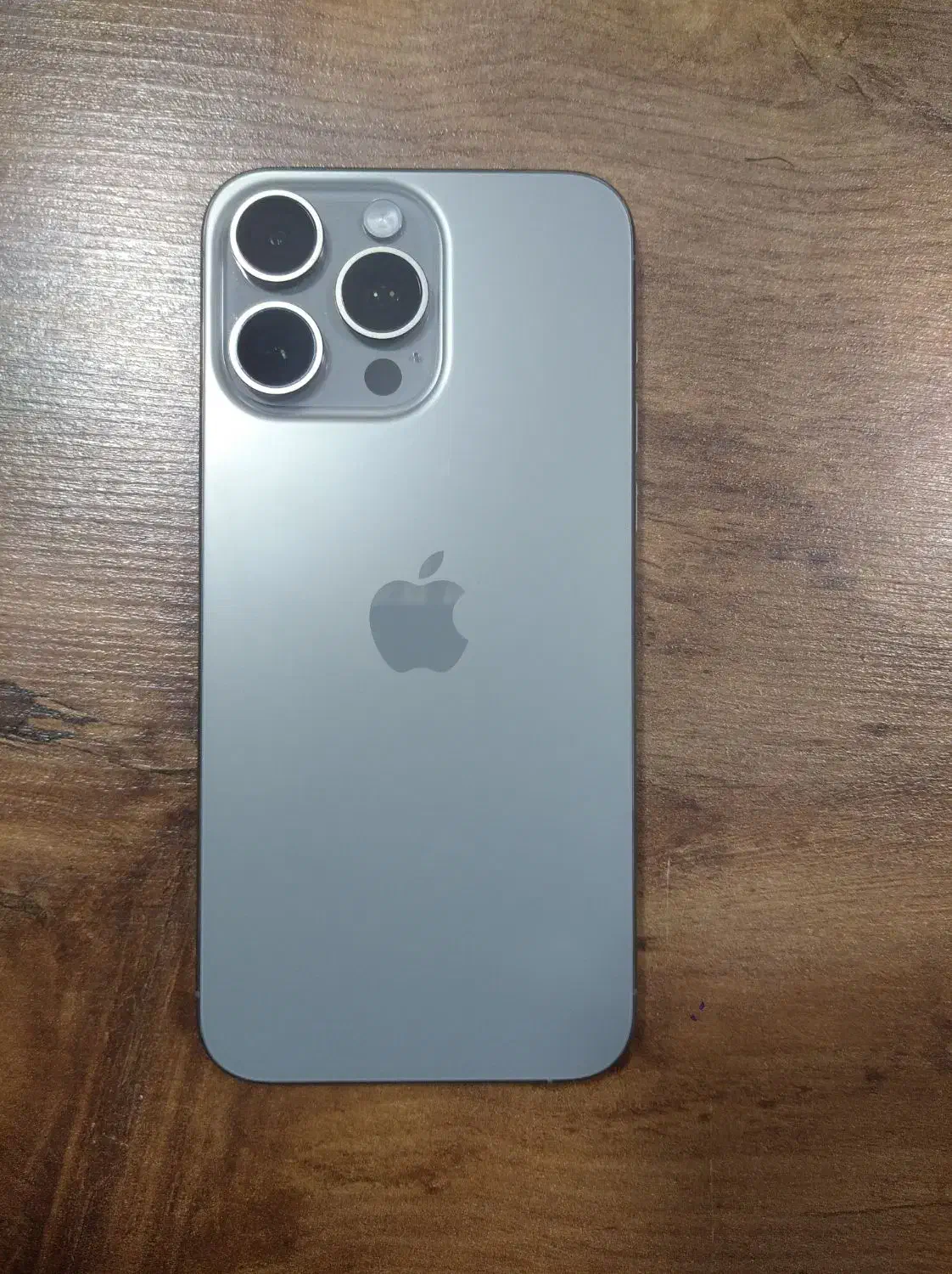 گوشی آیفون 15پرومکس باطری ۱۰۰درصد نو نو فروش فوری|موبایل|تهران, الهیه|دیوار