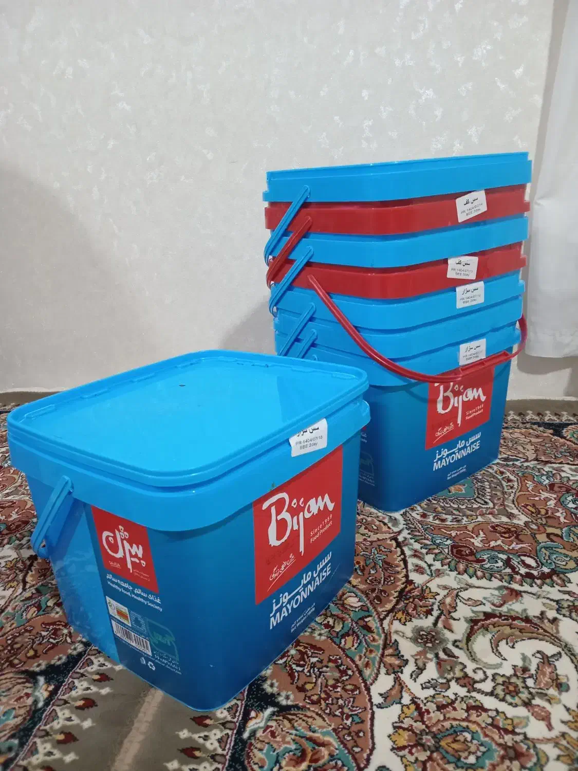 سطل درب دار سالم تمیز|ظروف نگهدارنده، پلاستیکی، یک‌بارمصرف|خلخال, |دیوار