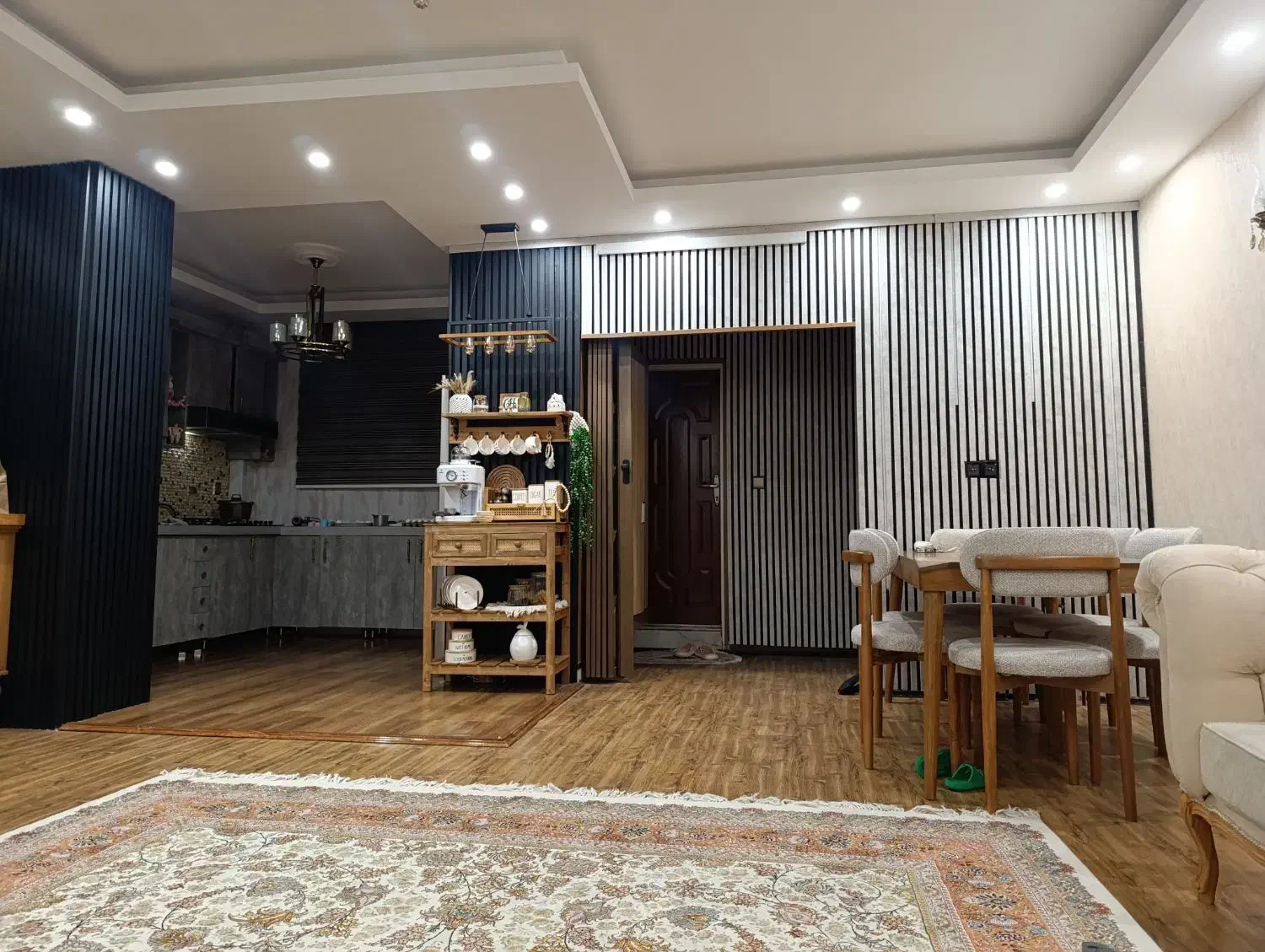 اپارتمان ۱۰۵ متری|فروش آپارتمان|مشهد, شاهد (شهرک غرب)|دیوار