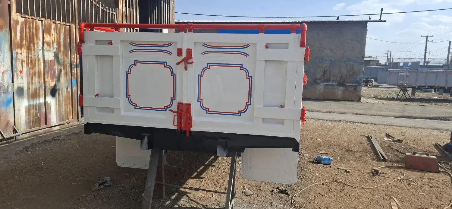 اطاق باری ایسوزو ۸ تن|قطعات یدکی و لوازم جانبی|بروجرد, |دیوار