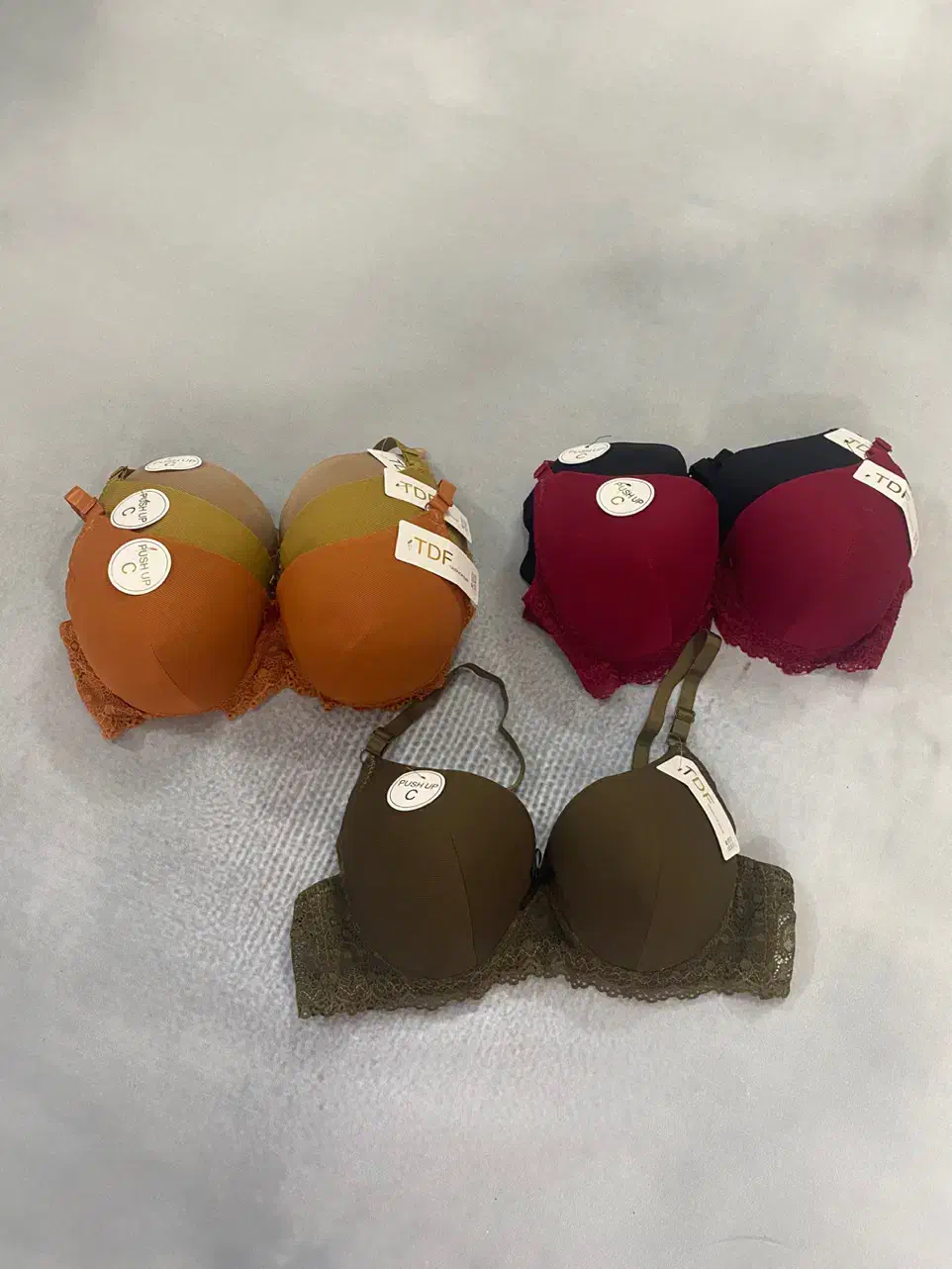 سوتین اسفنجی|لباس|سمنان, |دیوار