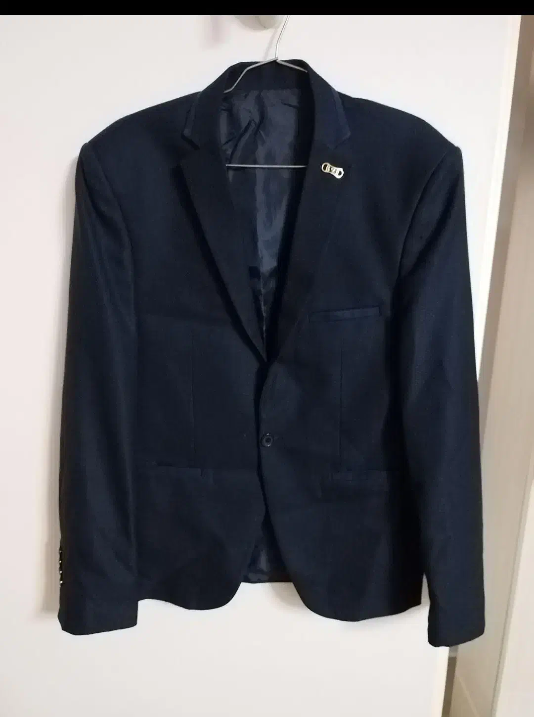 کت تک|لباس|قم, سنگ بند|دیوار