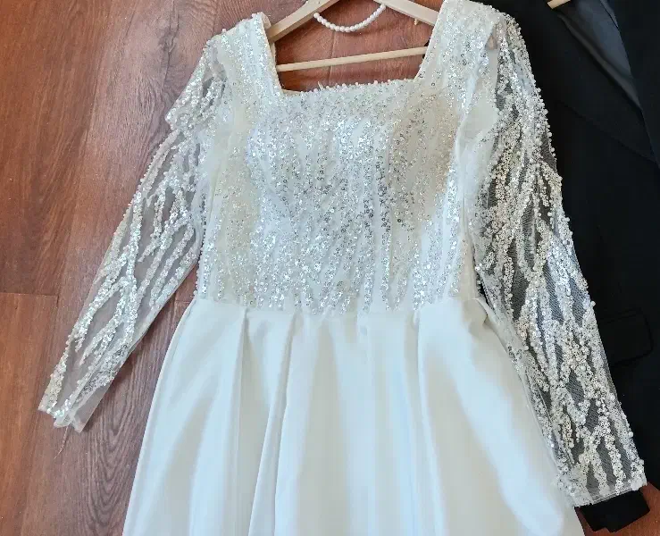 لباس عروس|لباس|ری, صفاییه (چشمه علی)|دیوار