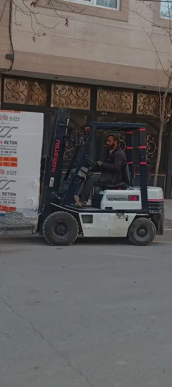 لیفتراک سیار ۱.۵ تن|خدمات حمل و نقل|مشهد, جاهد شهر|دیوار