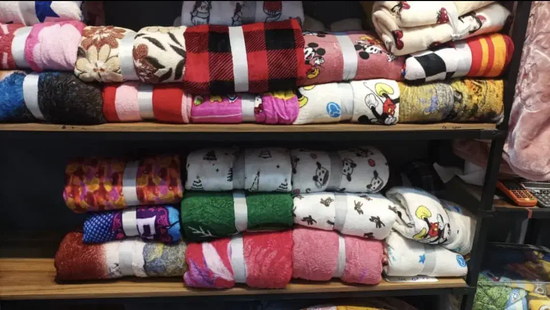 پتو مسافرتی|رختخواب، بالش، پتو|اهواز, شریعتی جنوبی|دیوار