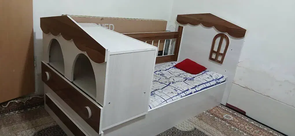 فروش تخت و کمد نوجوان|تخت و سرویس خواب|شیراز, شریف‌آباد|دیوار