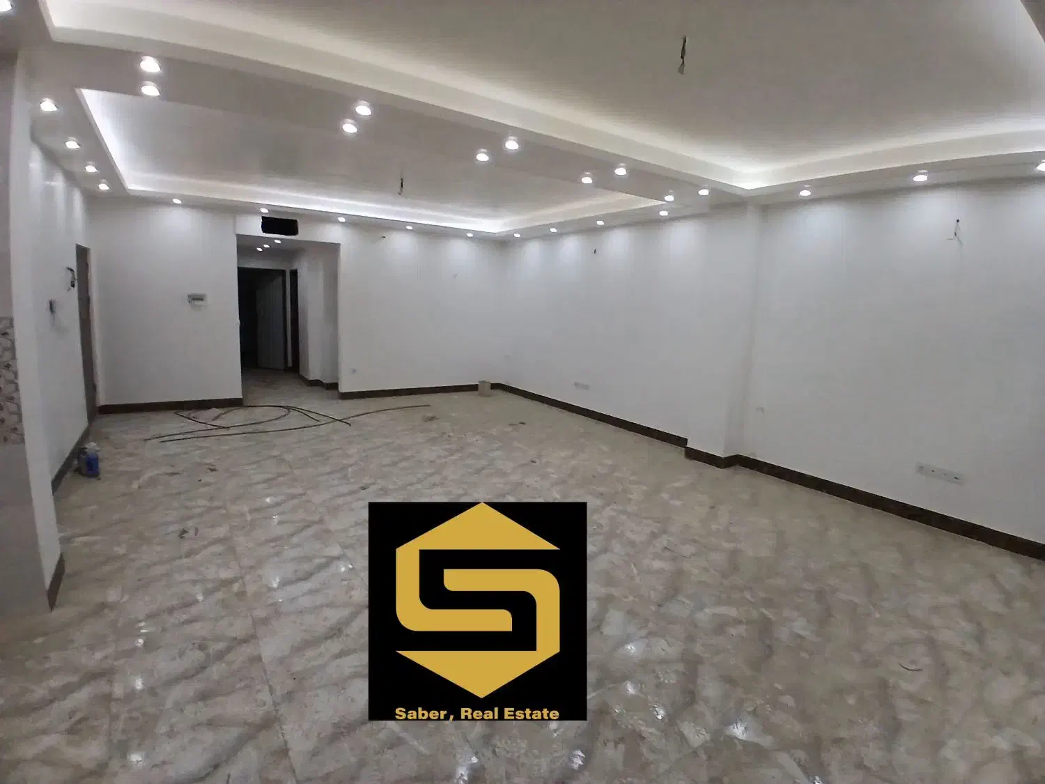 آپارتمان ۱۴۰ متر/سه خواب /شهرک ولیعصر/خانم صابری|فروش آپارتمان|ورامین, شهرک فجر|دیوار