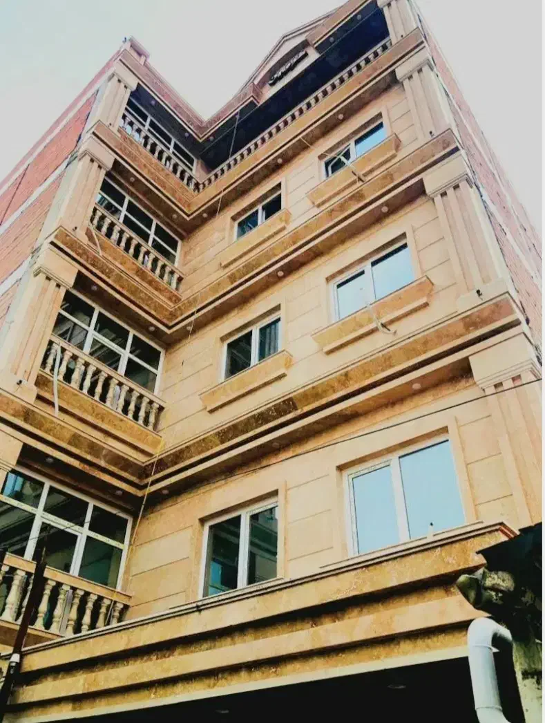 آپارتمان ۱۰۰ متری خ تهران آزادی ۴۴۰ میلیون وام دار|فروش آپارتمان|قائم‌شهر, |دیوار