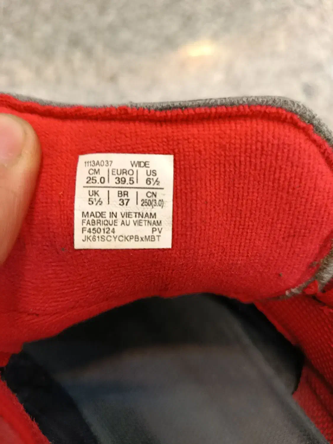 کفش سالنی|کیف، کفش، کمربند|اردبیل, |دیوار