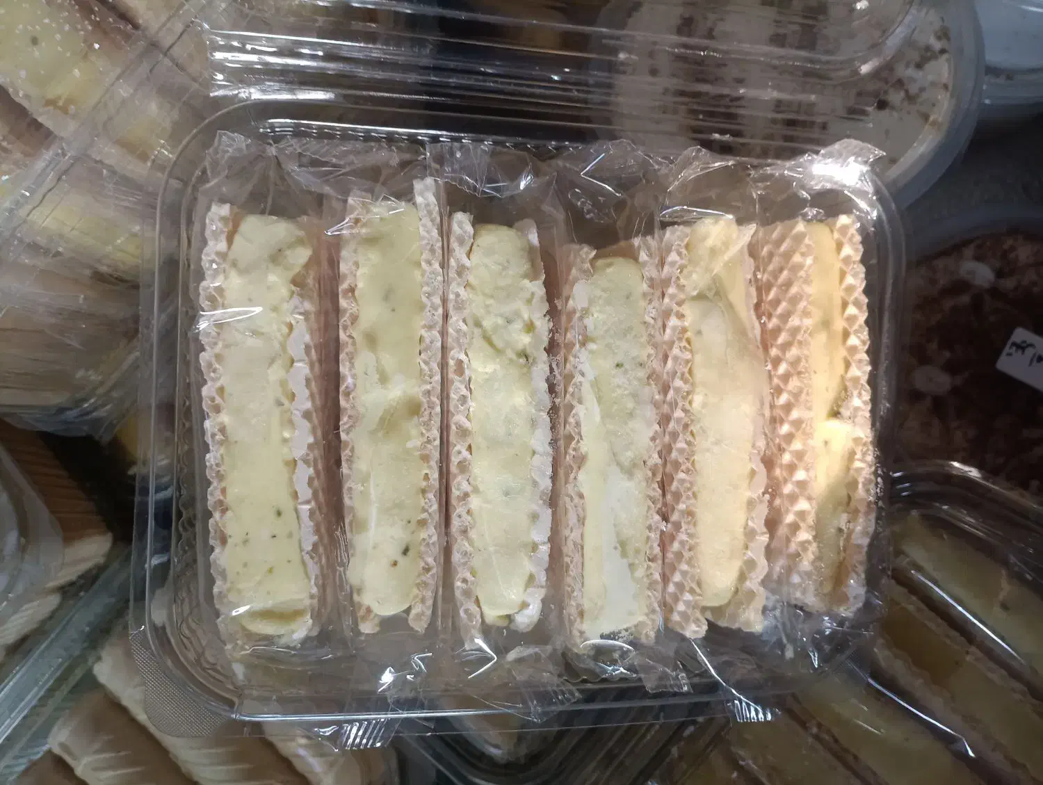 انواع بستنی سنتی|خوردنی و آشامیدنی|تهران, هفده شهریور|دیوار