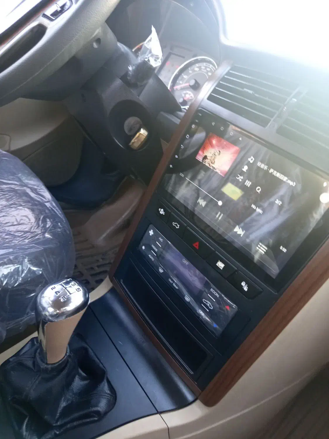 پژو پارس مدل 401 سفارشی مانیتوردار دریچه گاز سیمی|خودرو سواری و وانت|اسدآباد, |دیوار