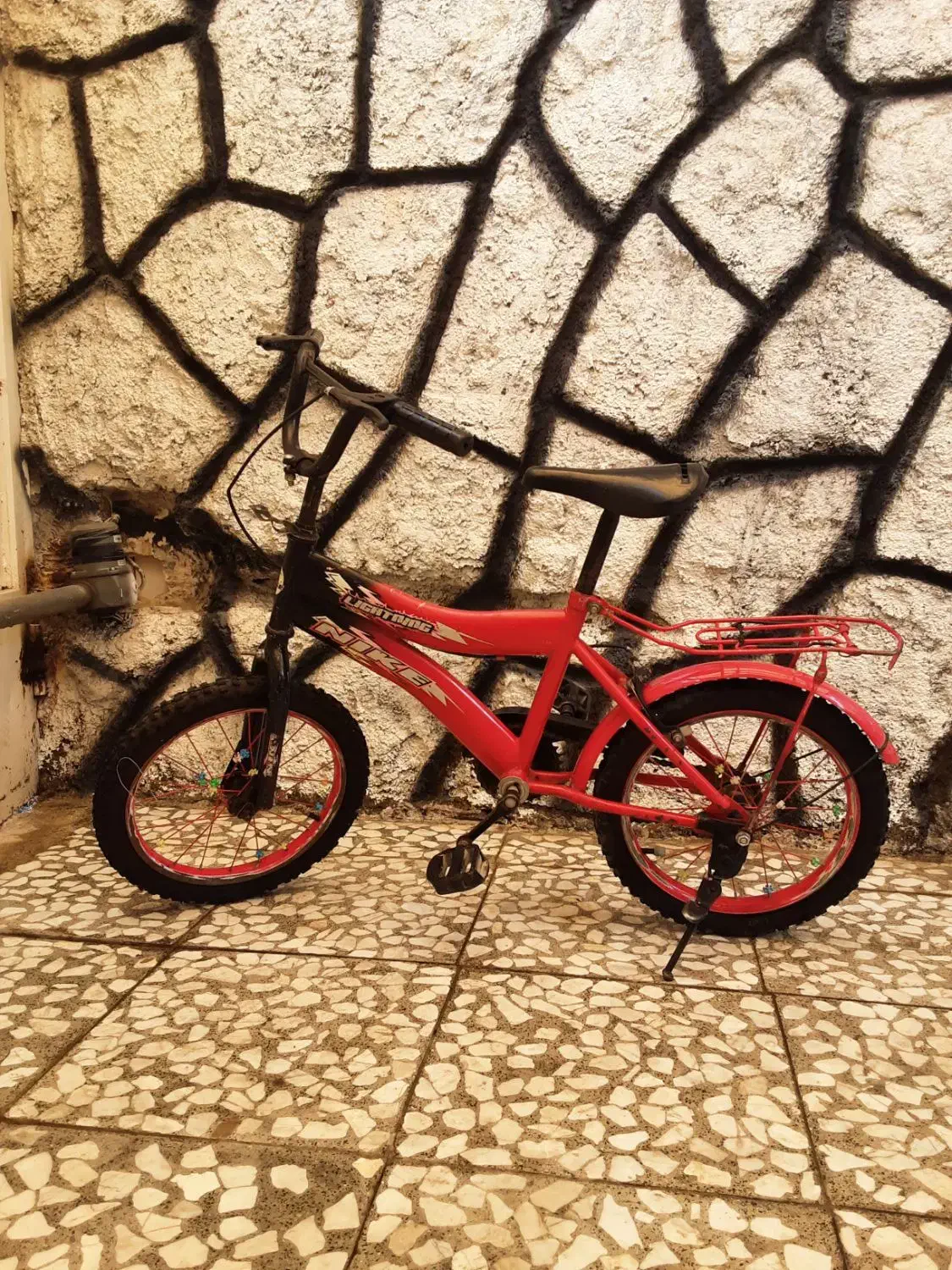 دوچرخه 16 سالم و تر و تمیز|دوچرخه، اسکیت، اسکوتر|ابریشم, |دیوار