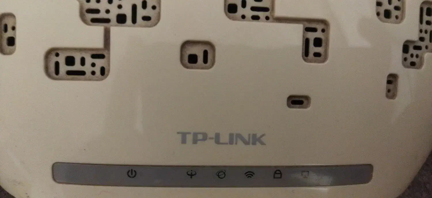 مودم مدل تی پی لینک رنگ زرد بشرط سالم بودن|مودم و تجهیزات شبکه|شهرکرد, |دیوار