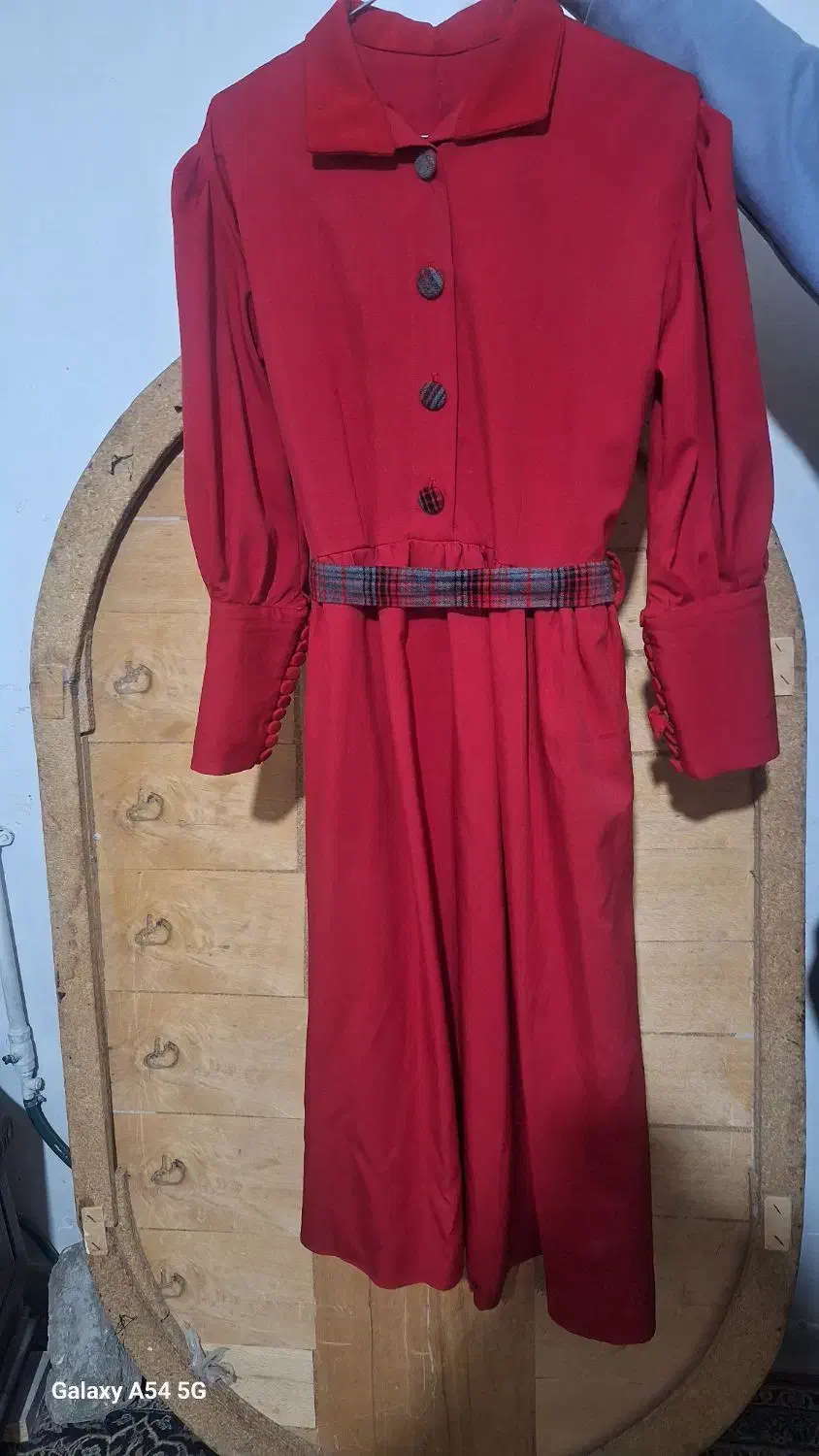 لباس|لباس|ابریشم, |دیوار